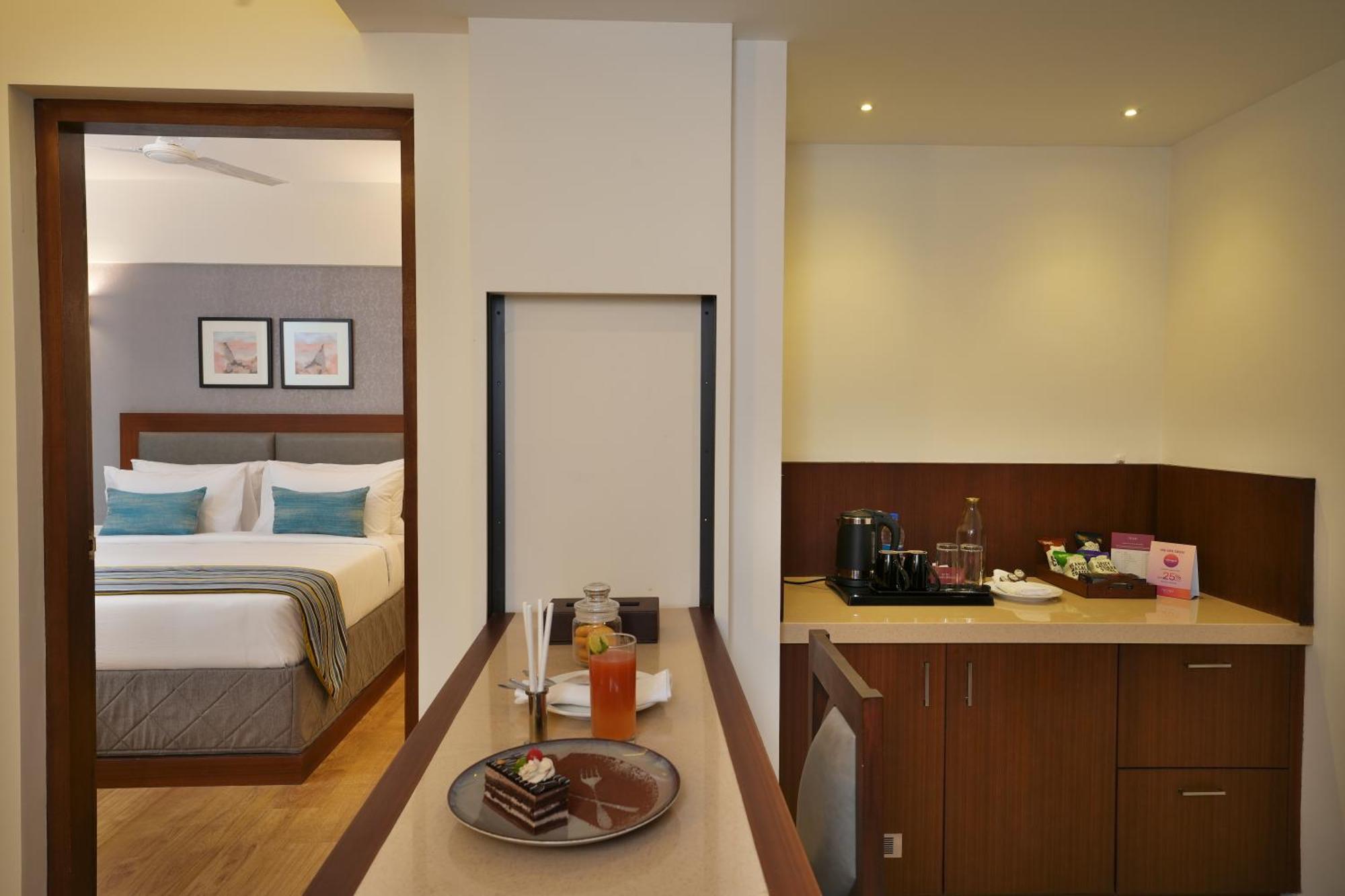 Noah Sky Suites Kochi Esterno foto